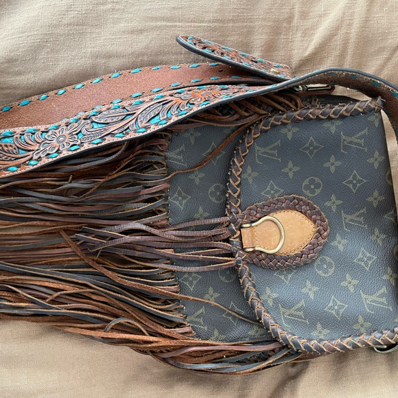 Louis Vuitton vintage boho purse - Picture 3 of 4